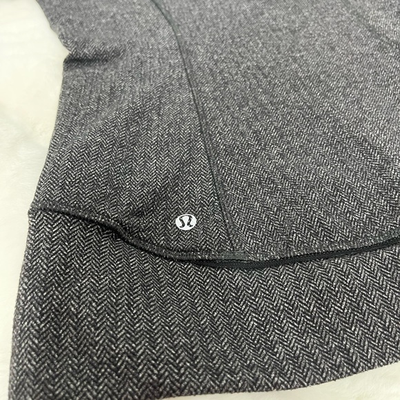 lululemon Think Fast Pullover Sz 8 - Picture 7 of 10